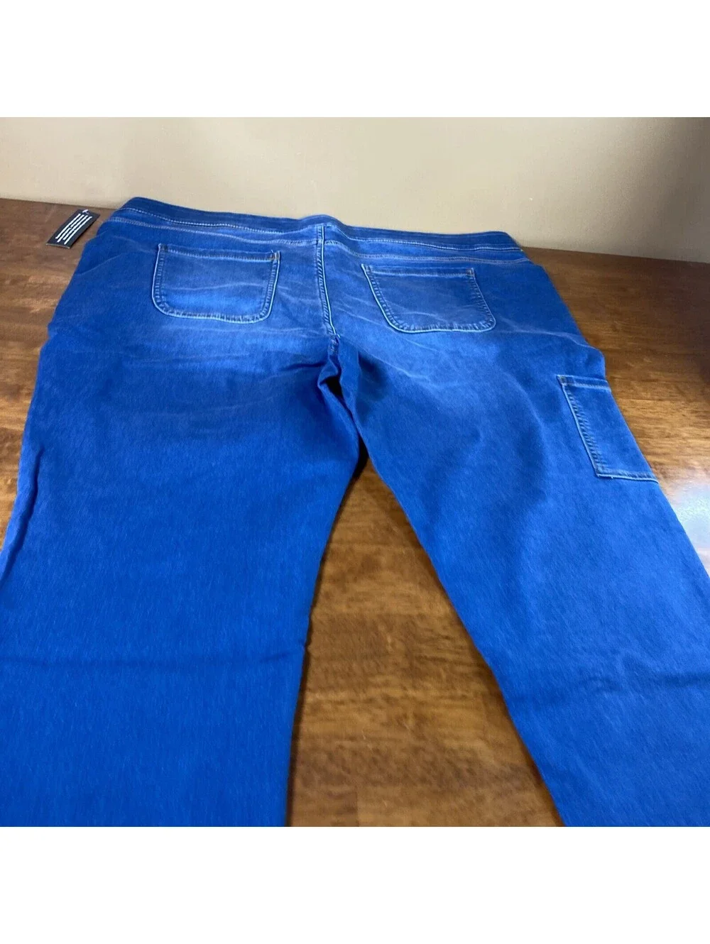 D&C Ladies Stretch Pull Up Jeans 5 Pockets One On Right Thigh 1X
